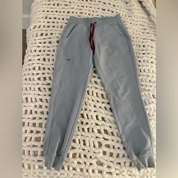 Figs Gray Scrub Pants size small - Picture 1 of 5